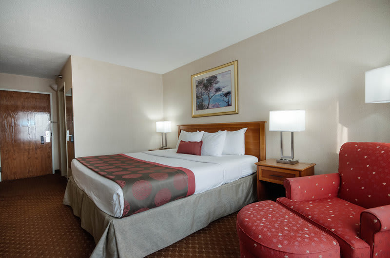Rodeway Inn 1