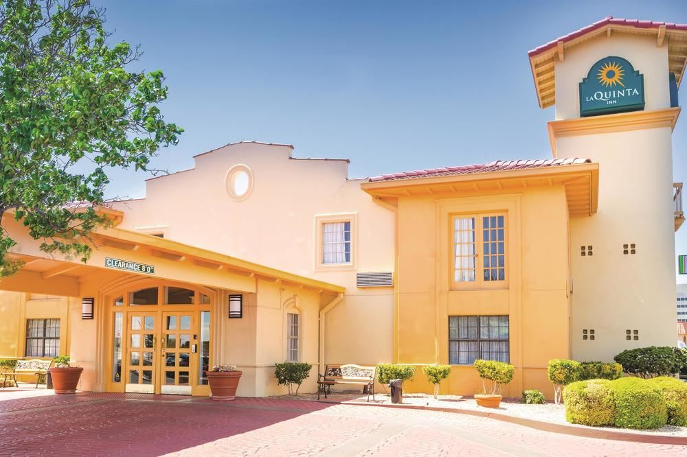 Travelodge by Wyndham El Paso - Airport 2