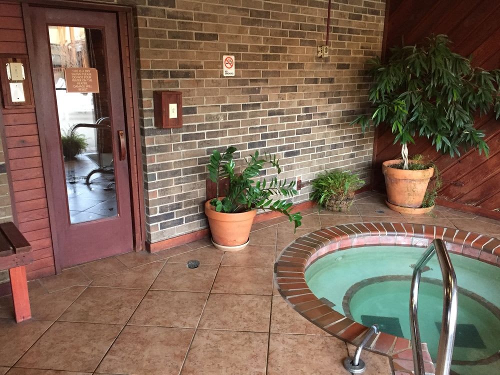 Best Western Plus Saddleback Inn & Conference Center 2