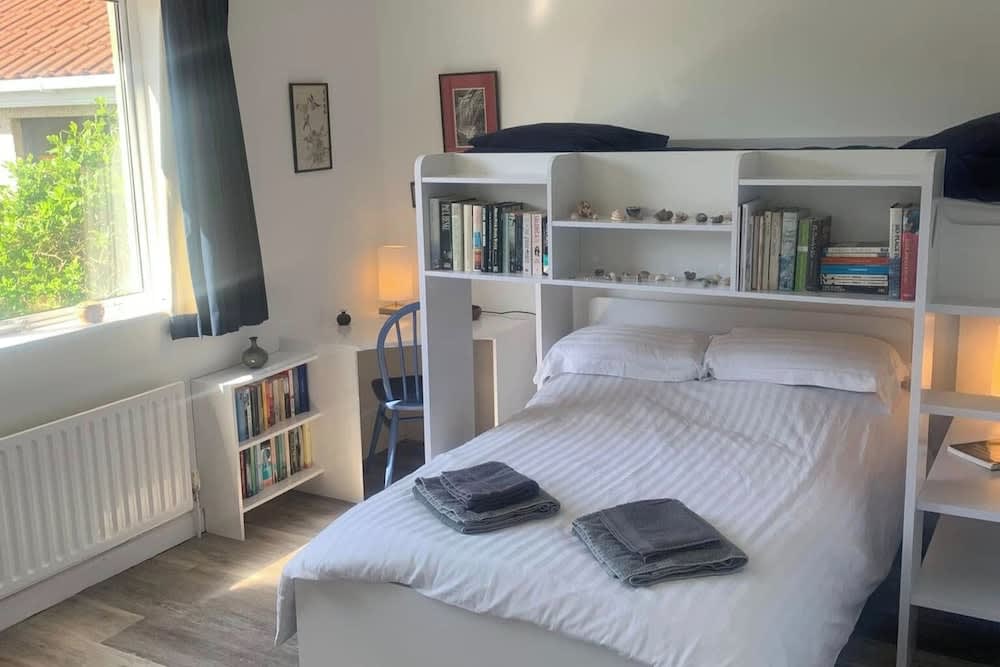 2-Bed Cottage Sleeps 5 - Pets Ok - Free Parking 2