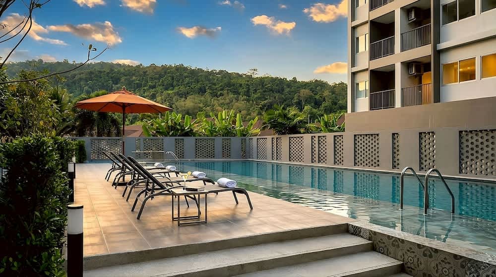Beehive Boutique Hotel Phuket 1