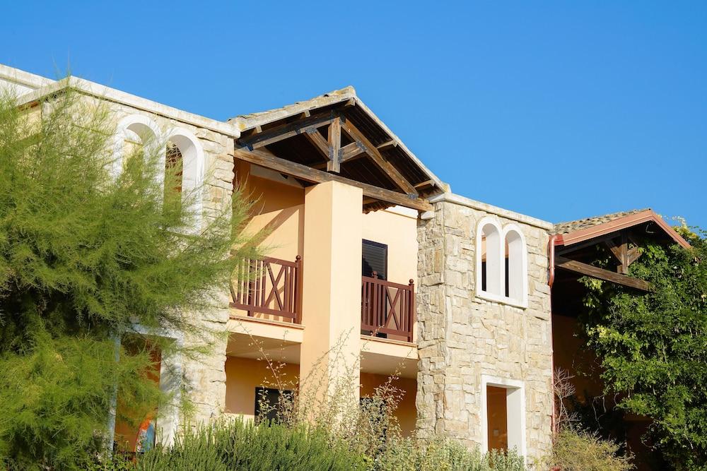 Villaggio Emmanuele 1