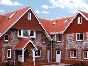 Stonehenge Farmhouse 1