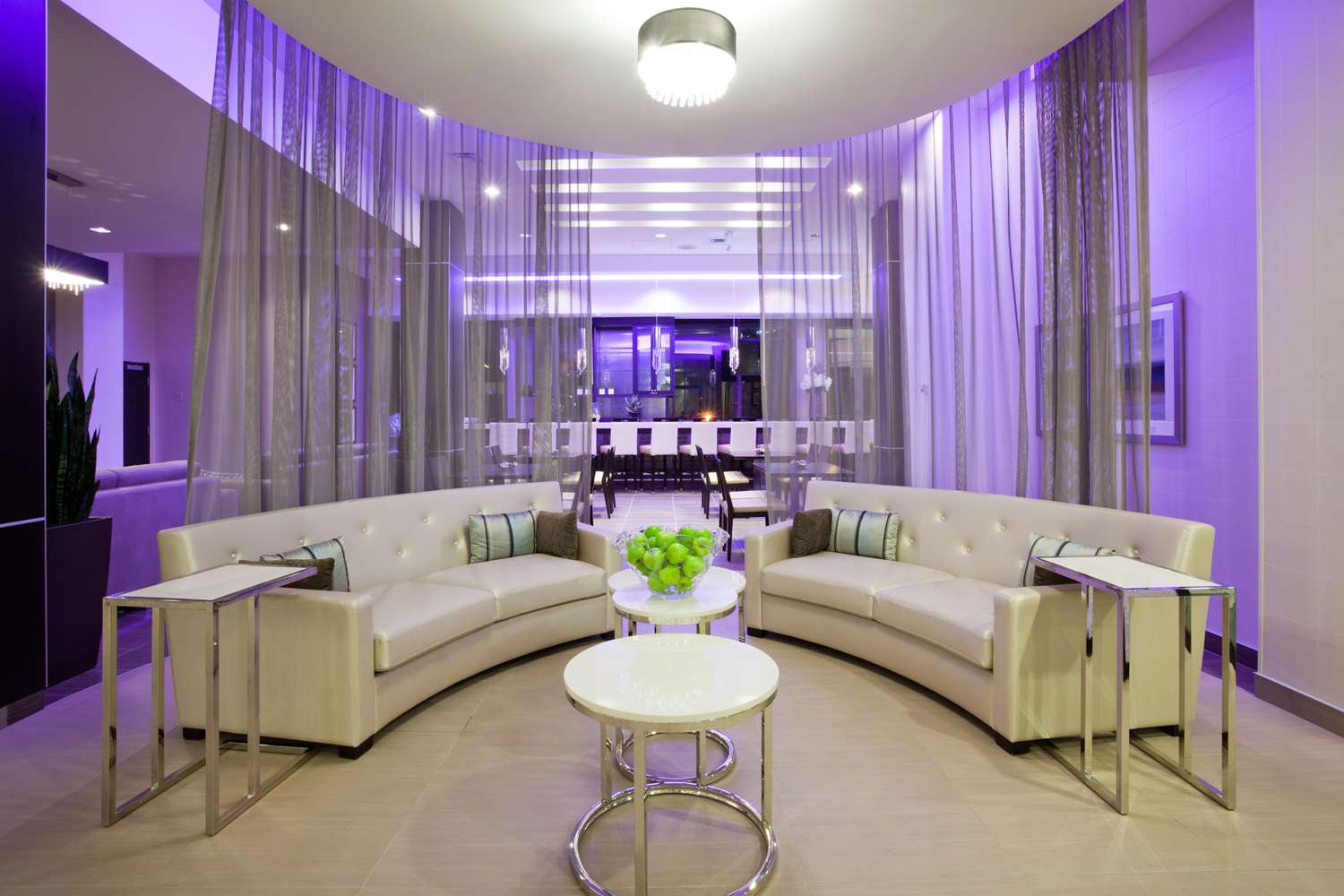 The Hollis Halifax - a DoubleTree Suites by Hilton 1
