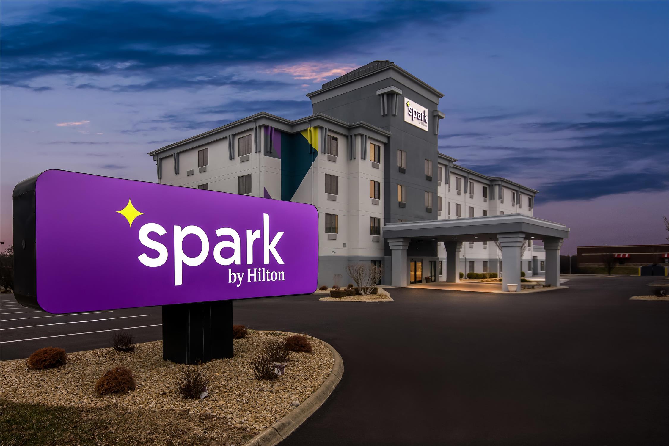 Spark by Hilton Cincinnati Fairfield 2