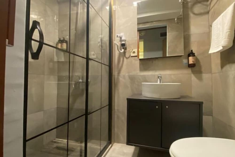 Kadıköy Linda Hotel 2