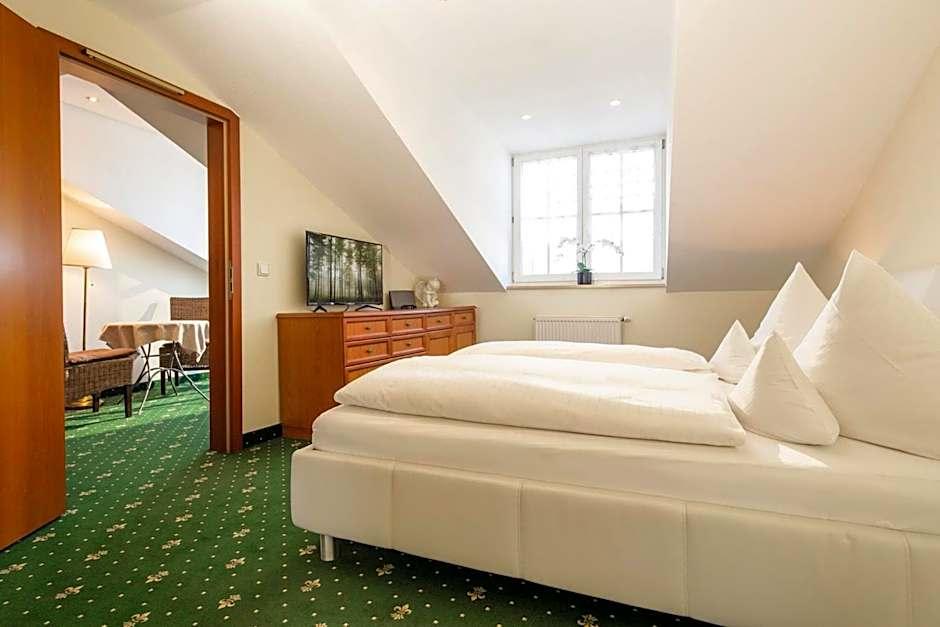 Hotel-Gasthof Höttl 2
