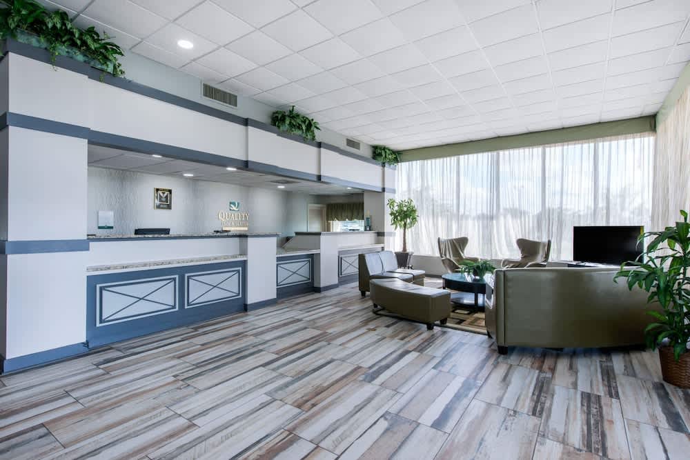 Quality Inn & Suites Brooksville I-75-Dade City 2