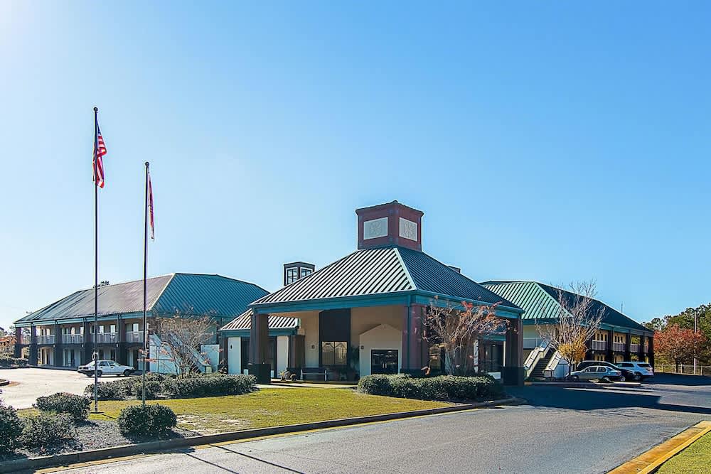 Econo Lodge 1