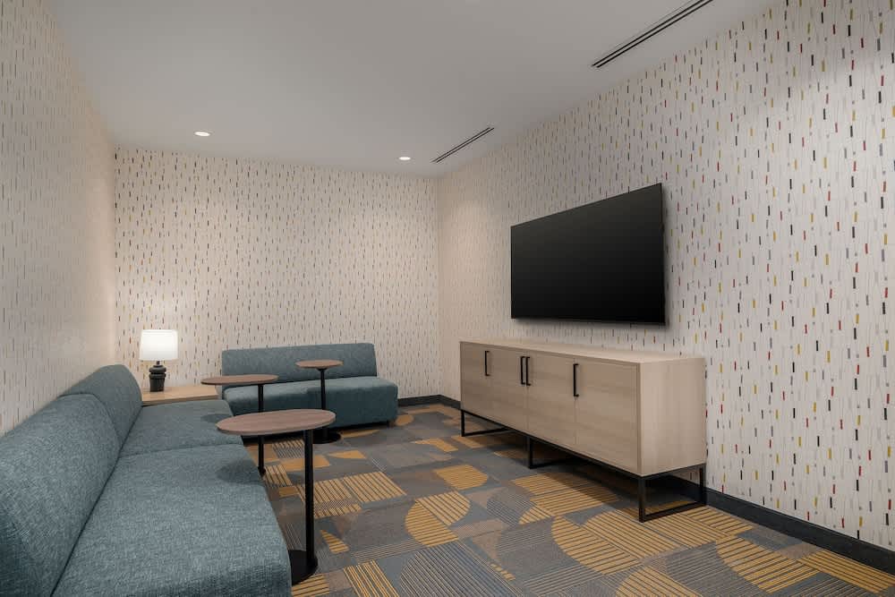 Home2 Suites By Hilton Riverview Tampa 2