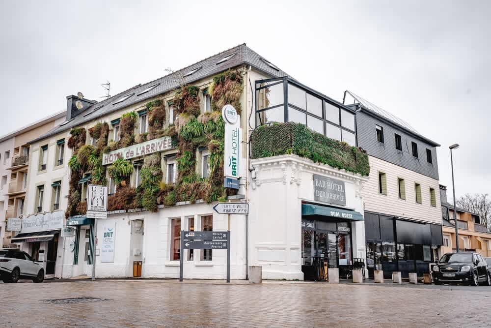 Brit Hotel L'Arrivée Guingamp 1