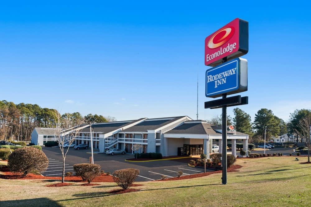 Econo Lodge 1