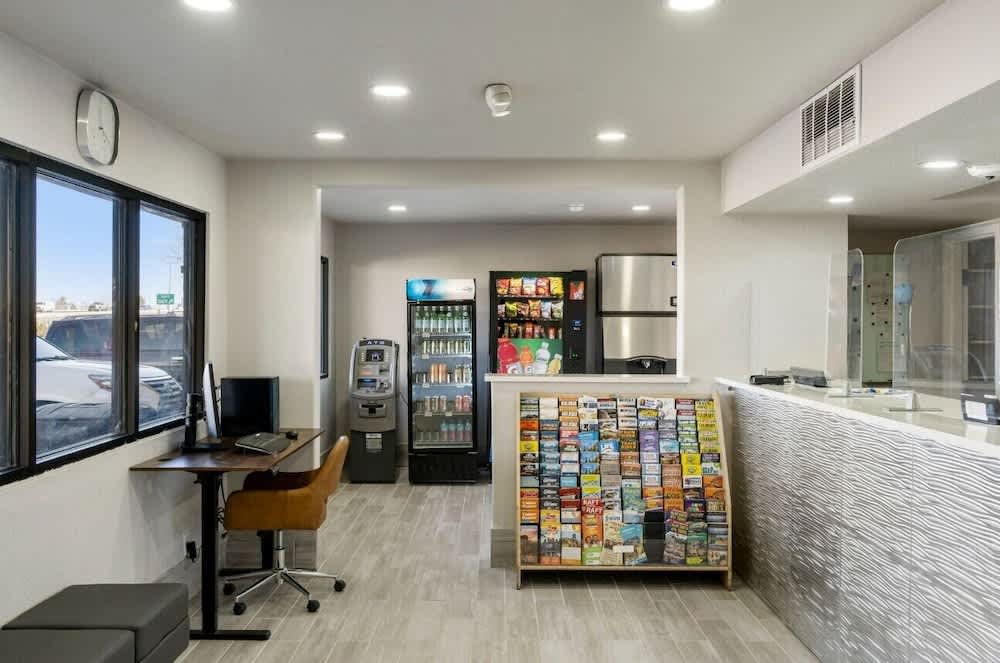 Days Inn by Wyndham Wheat Ridge - Denver West 2