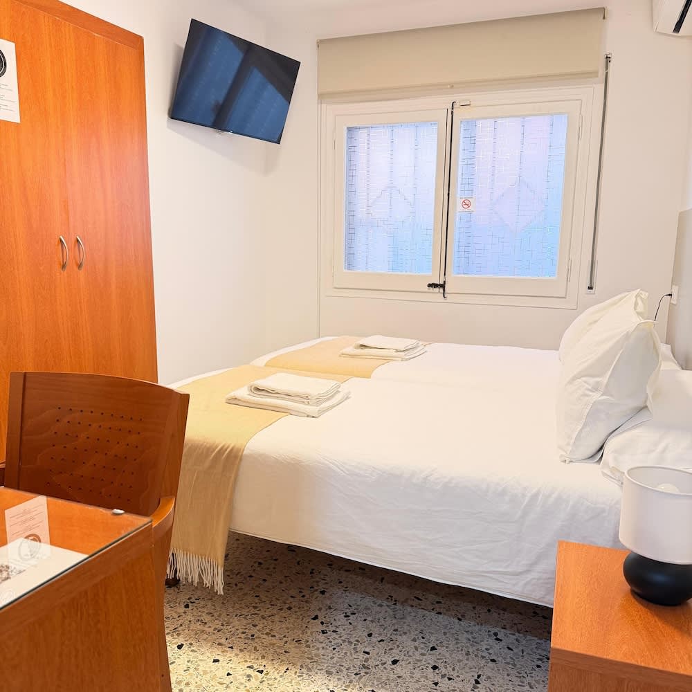 Molí de Mar Hostal - Check-in autónomo 24 h 2