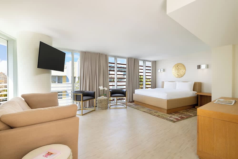Collins Court South Beach 2