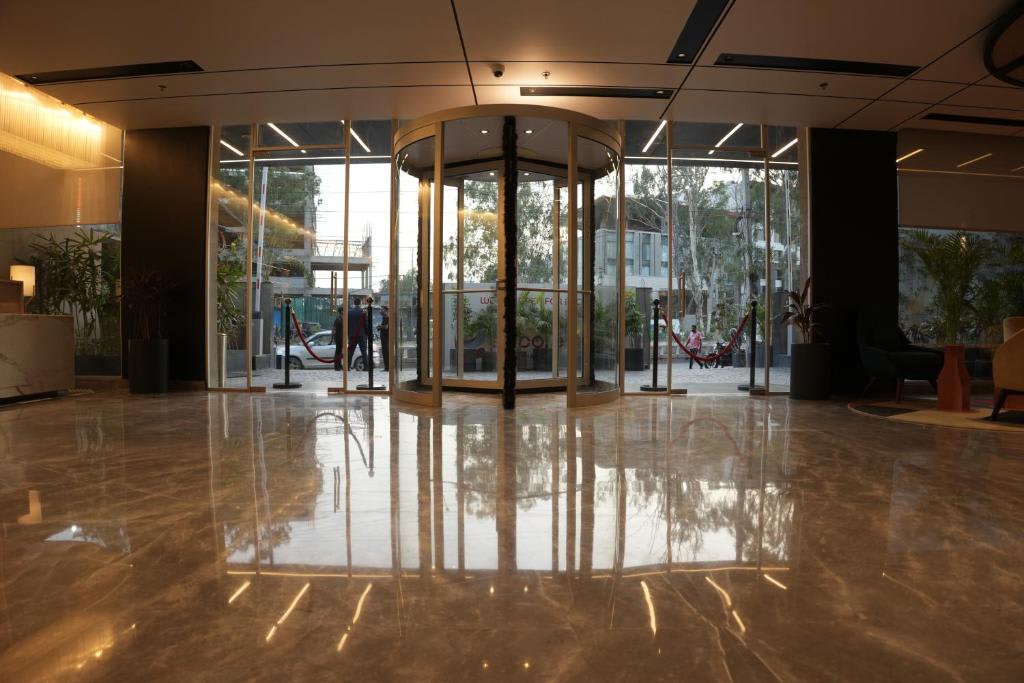Ramada Encore By Wyndham Chandigarh Zirakpur 2