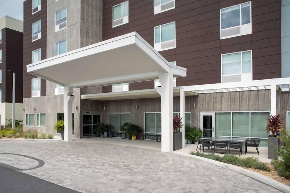 TownePlace Suites By Marriott Lake City 2