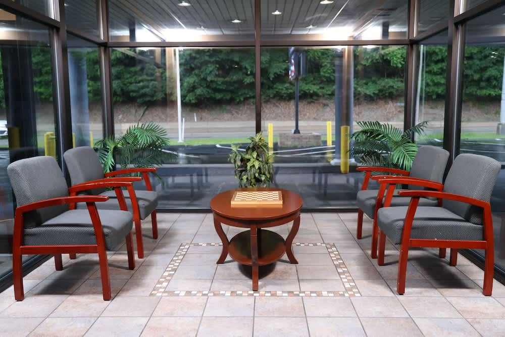 Days Inn by Wyndham Pittsburgh 2