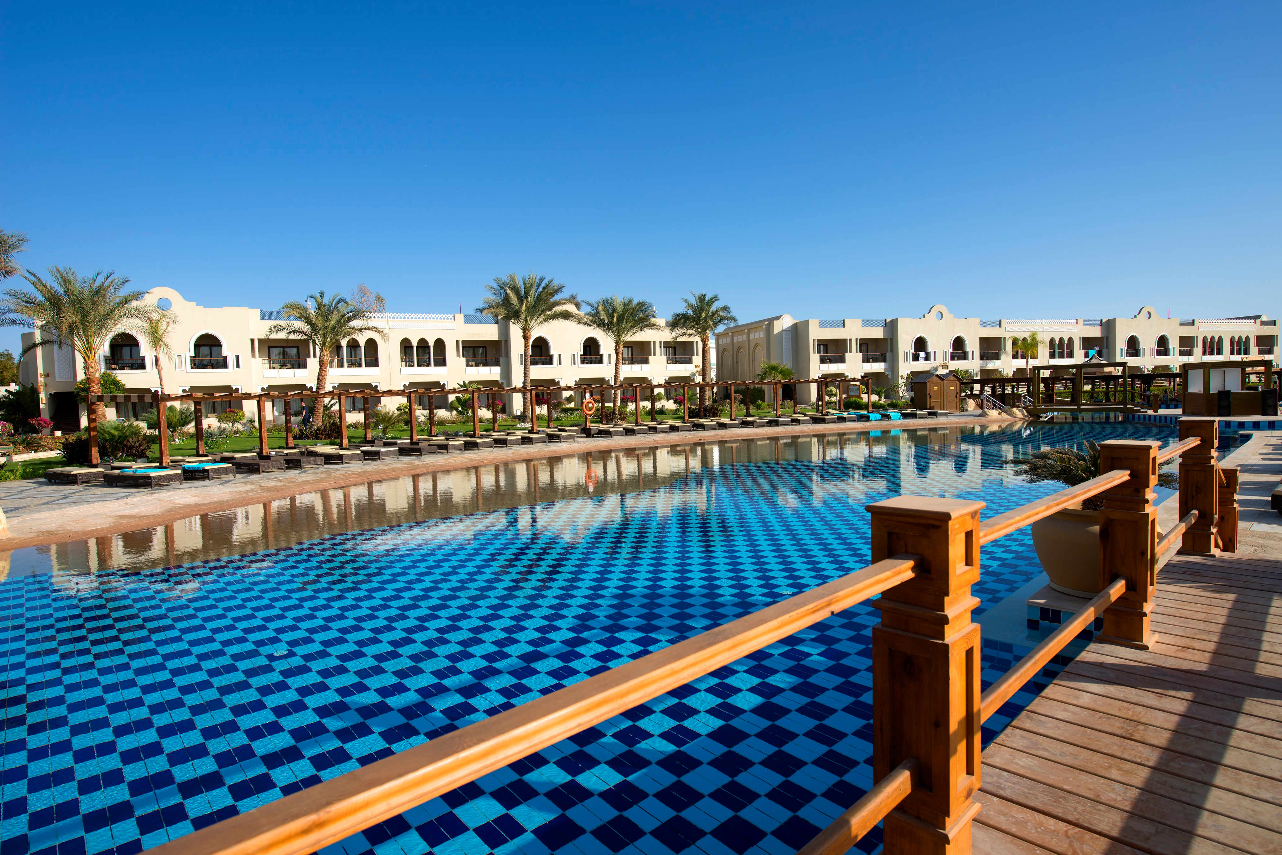 Sunrise Arabian Beach Resort 2