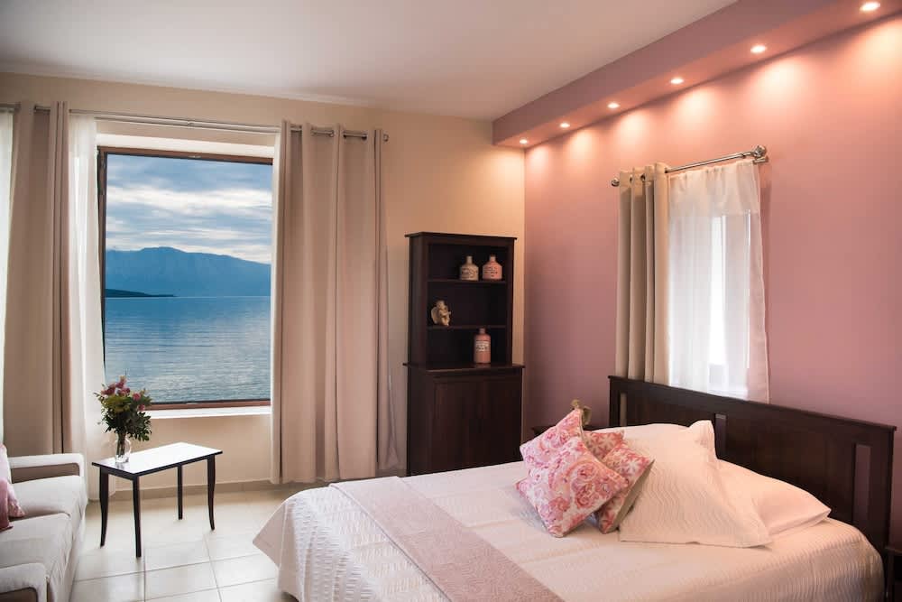 NV Seafront Studios AV Properties 1