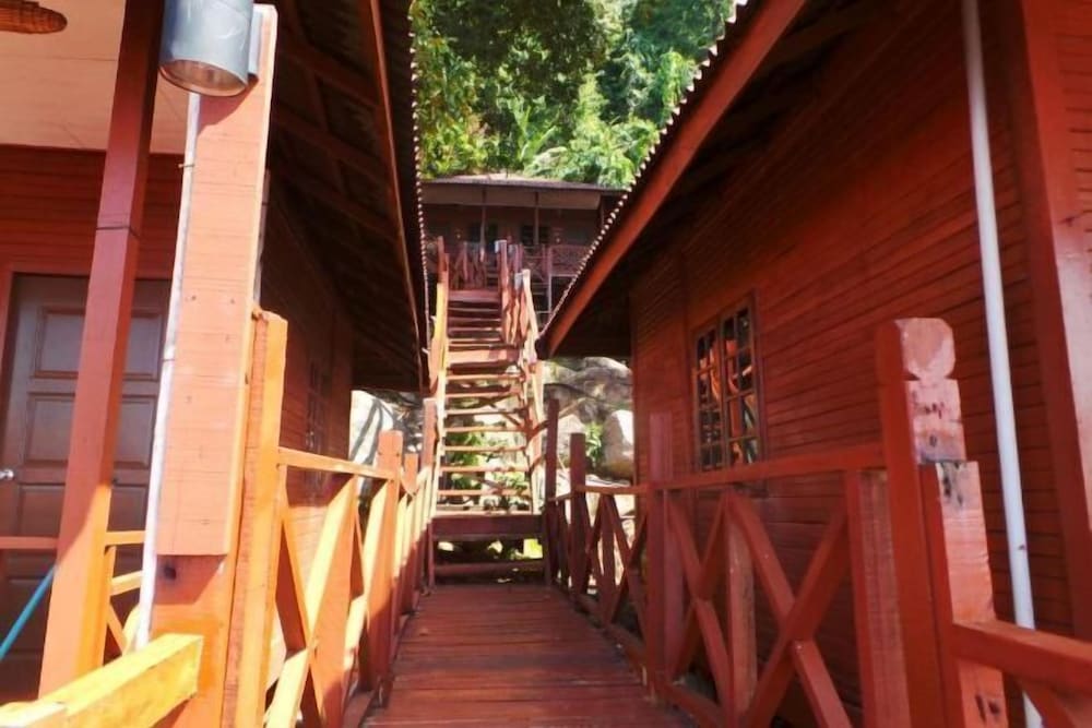 Senja Bay Resort 2