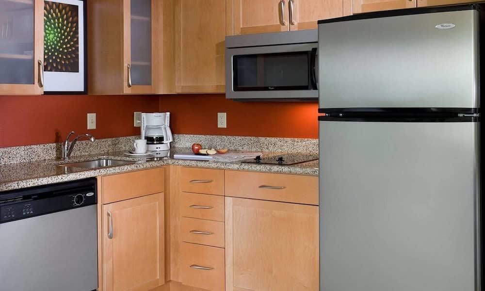 MainStay Suites Appleton Airport - Fox River Mall Area 1