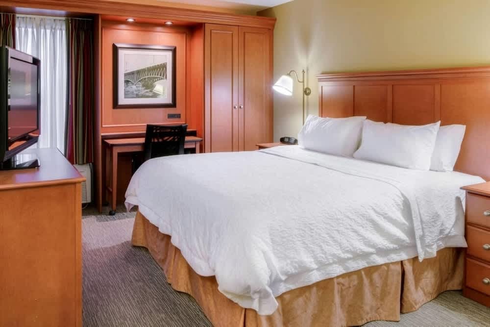 Pittsburgh Airport Inn and Suites 1
