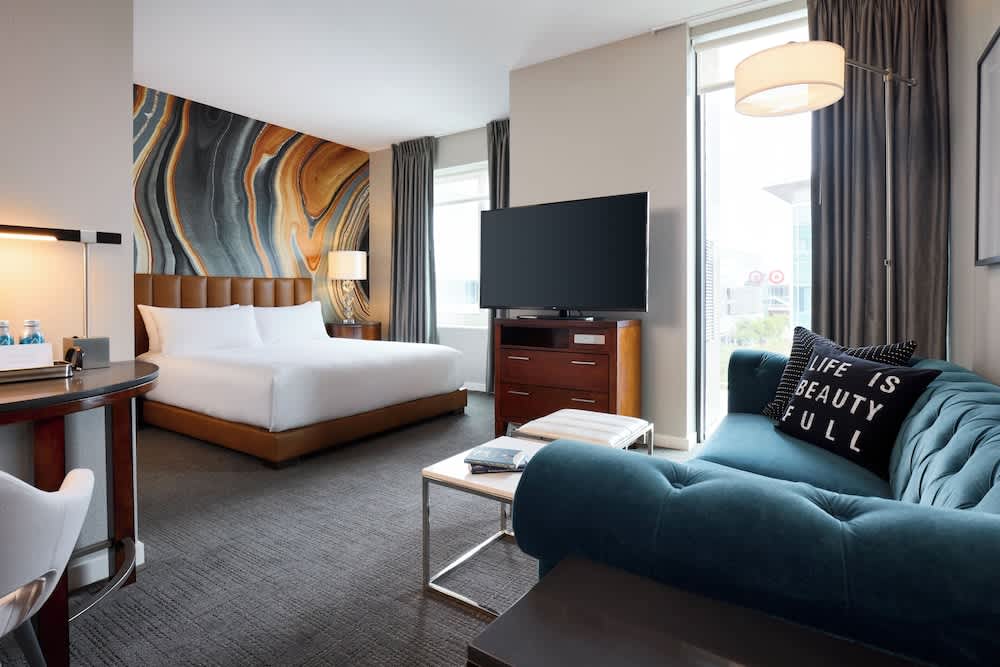 Archer Hotel Falls Church 1