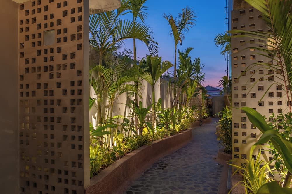 Two Seasons Siem Reap Hotel 1