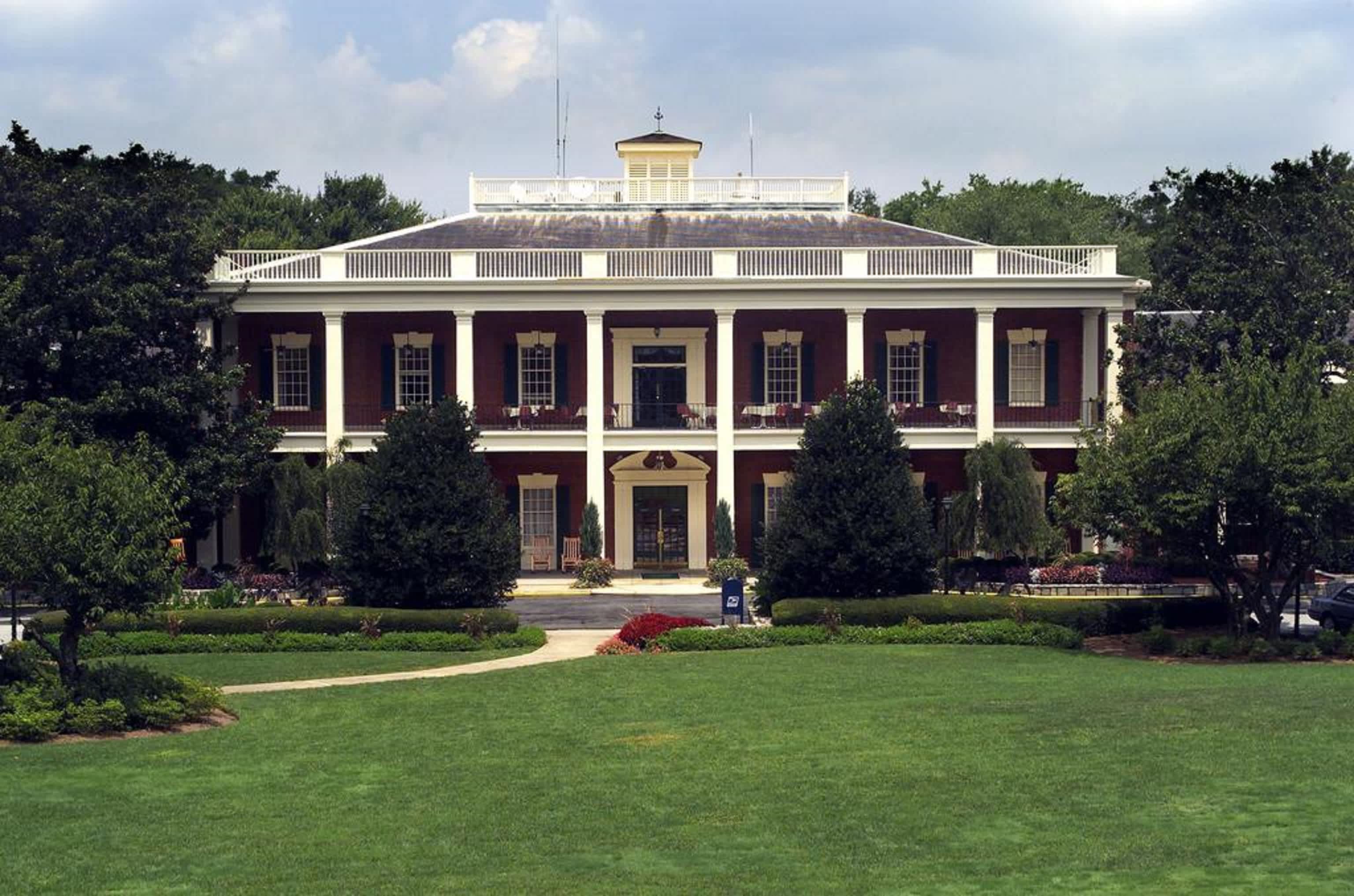 Stone Mountain Inn 1