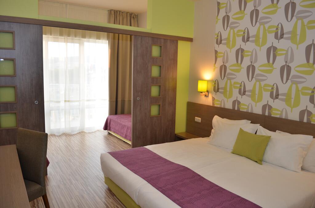 Aqua Nevis Hotel 1
