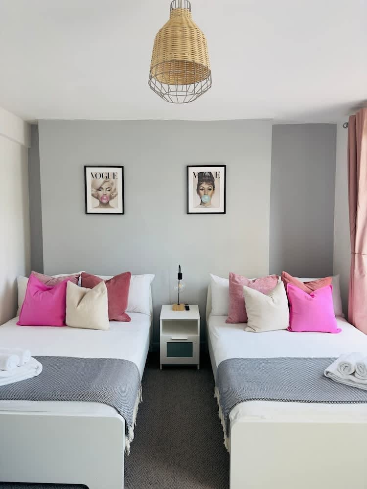 Shoreditch Rooms 2