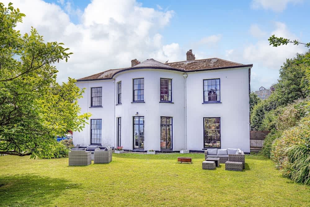 Laston House 1