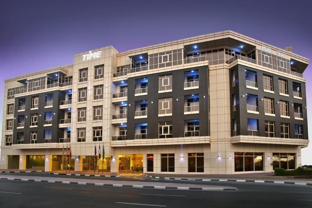 TIME Grand Plaza Hotel, Dubai Airport 1
