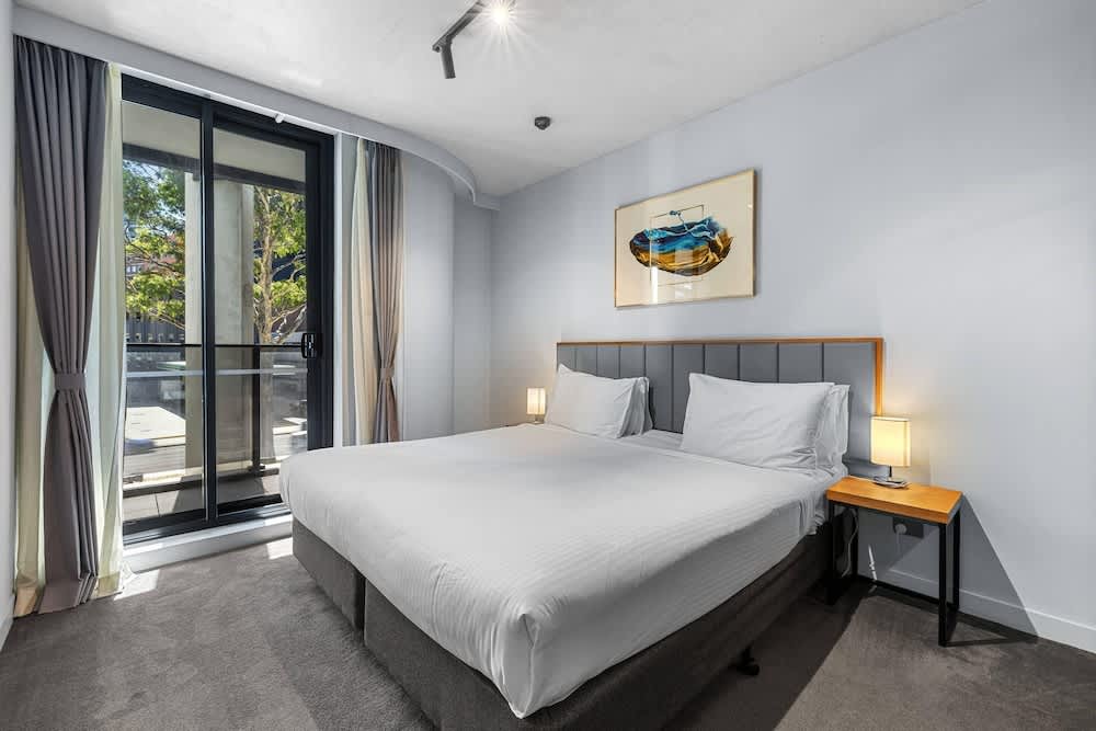 Clarion Apartments South Melbourne 1