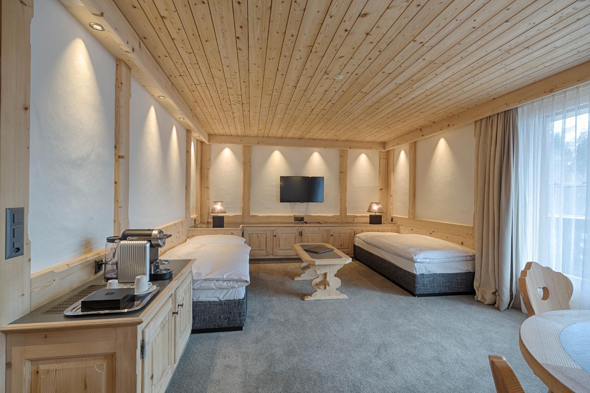 Bernerhof Swiss Quality Hotel Gstaad 1