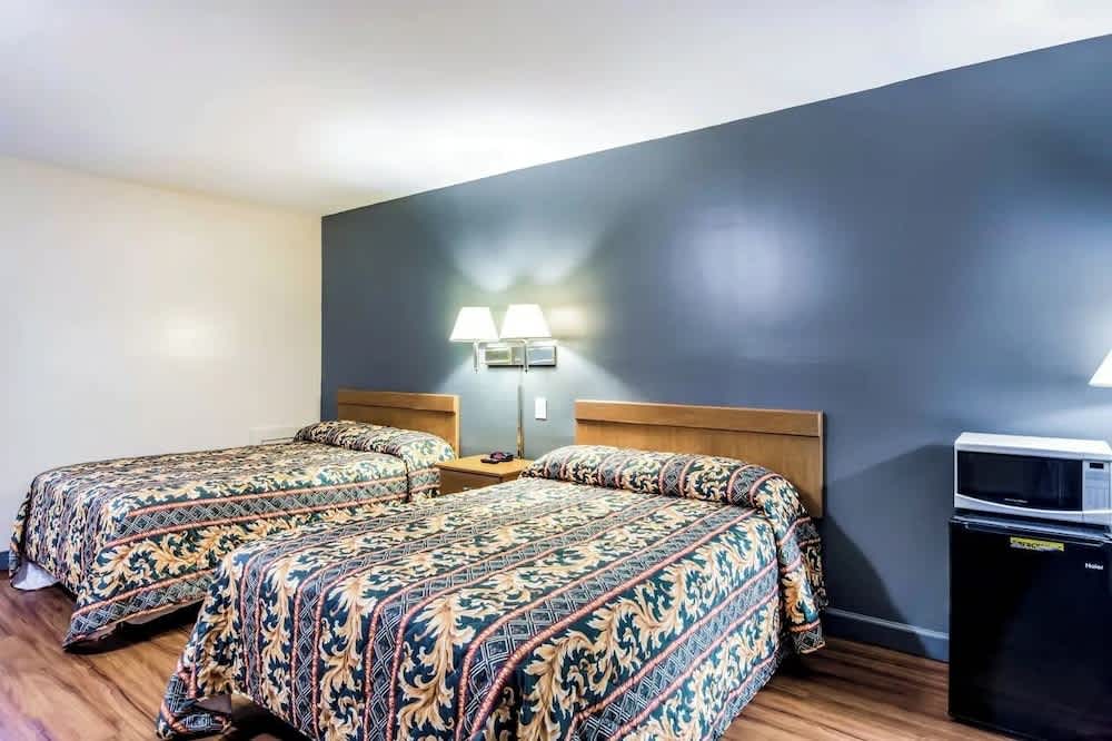 Brentwood Inn Richmond South 2