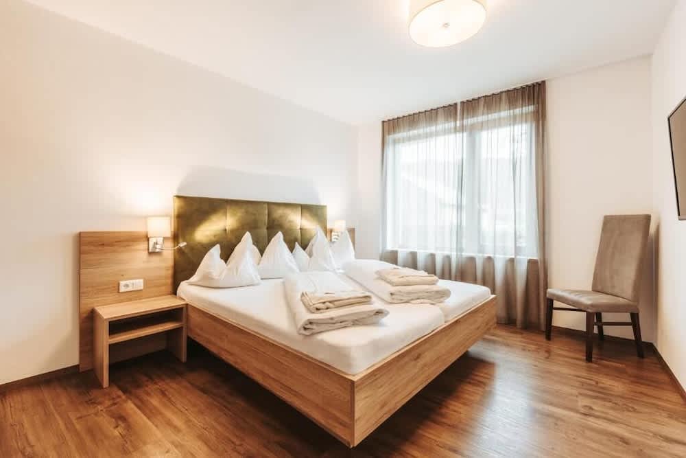 Regitnig - 4 Sterne Hotel und Chalets 2