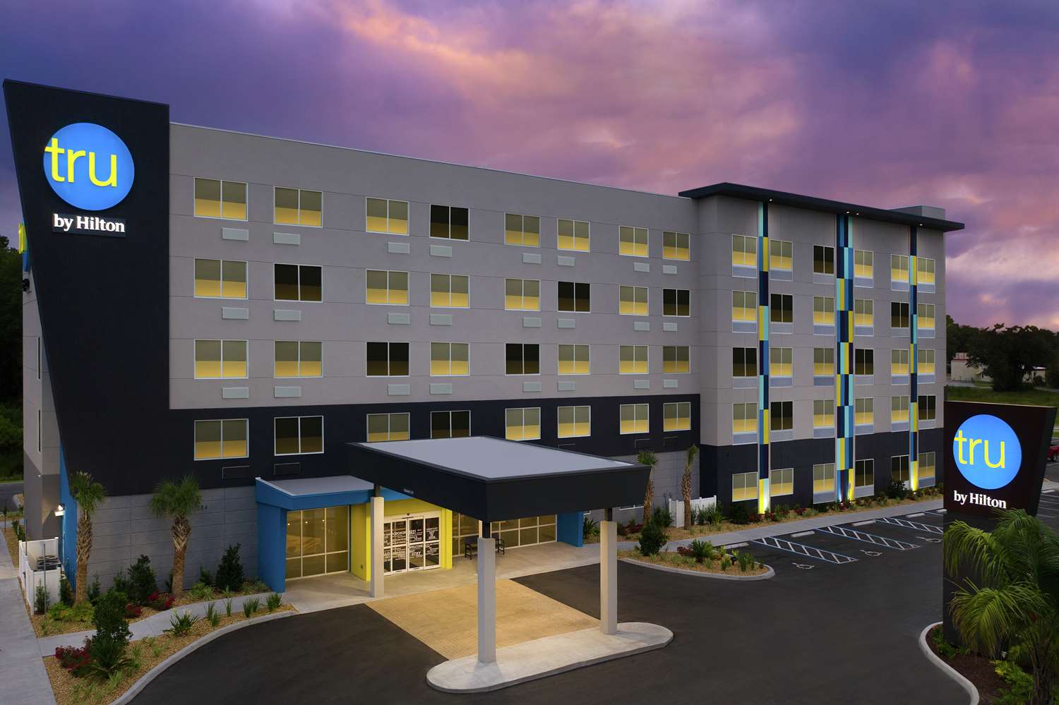 Tru By Hilton Lake City 2