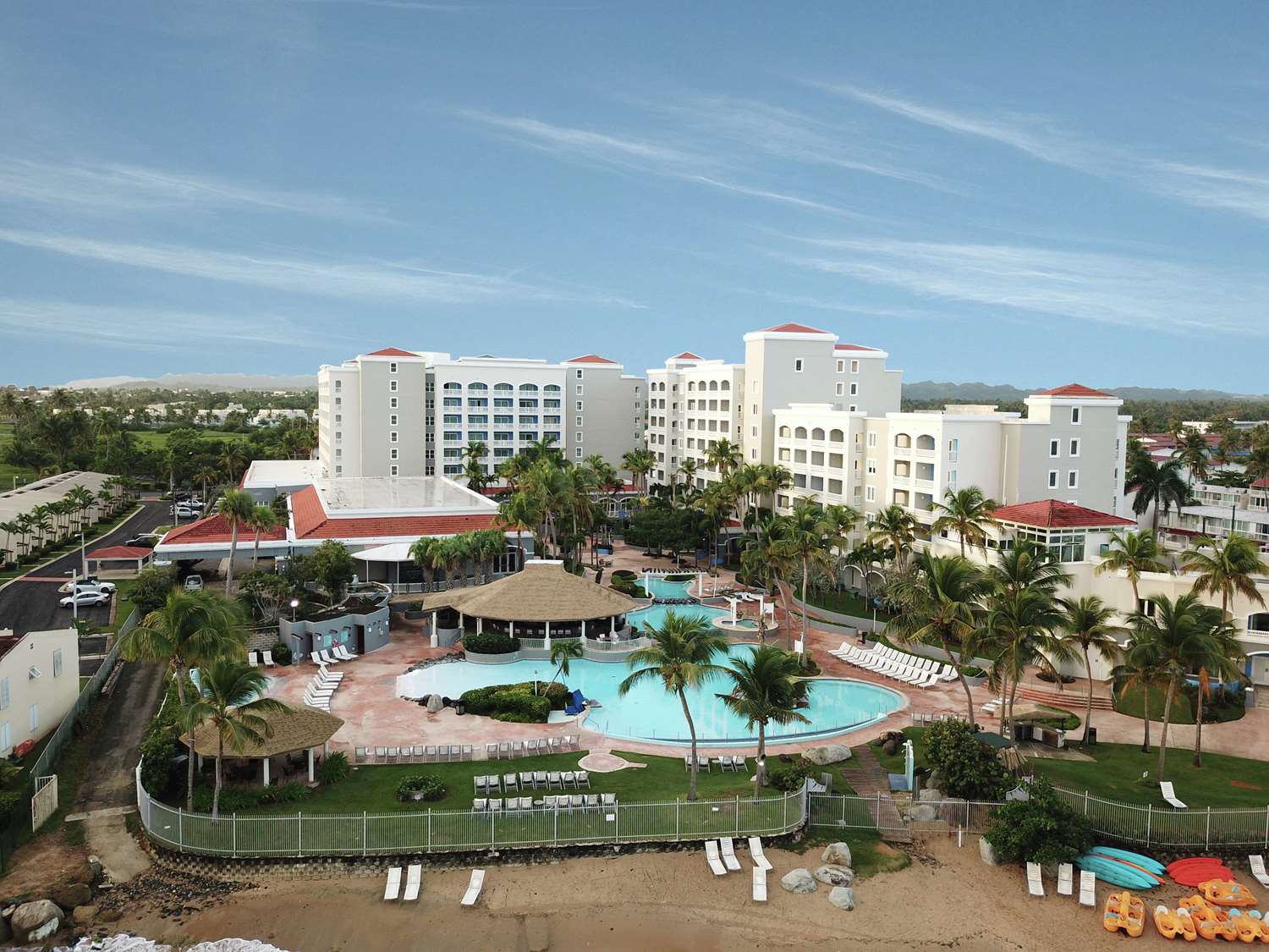 Embassy Suites by Hilton Dorado del Mar Beach Resort 2