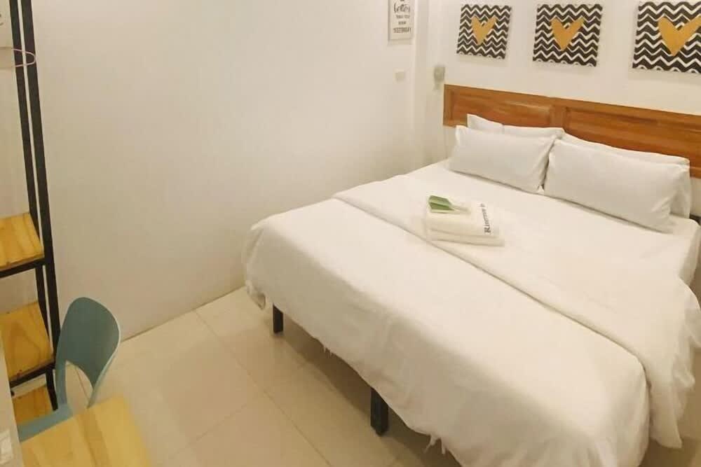 UrbanView at Balzain East Tuguegarao City by RedDoorz 1