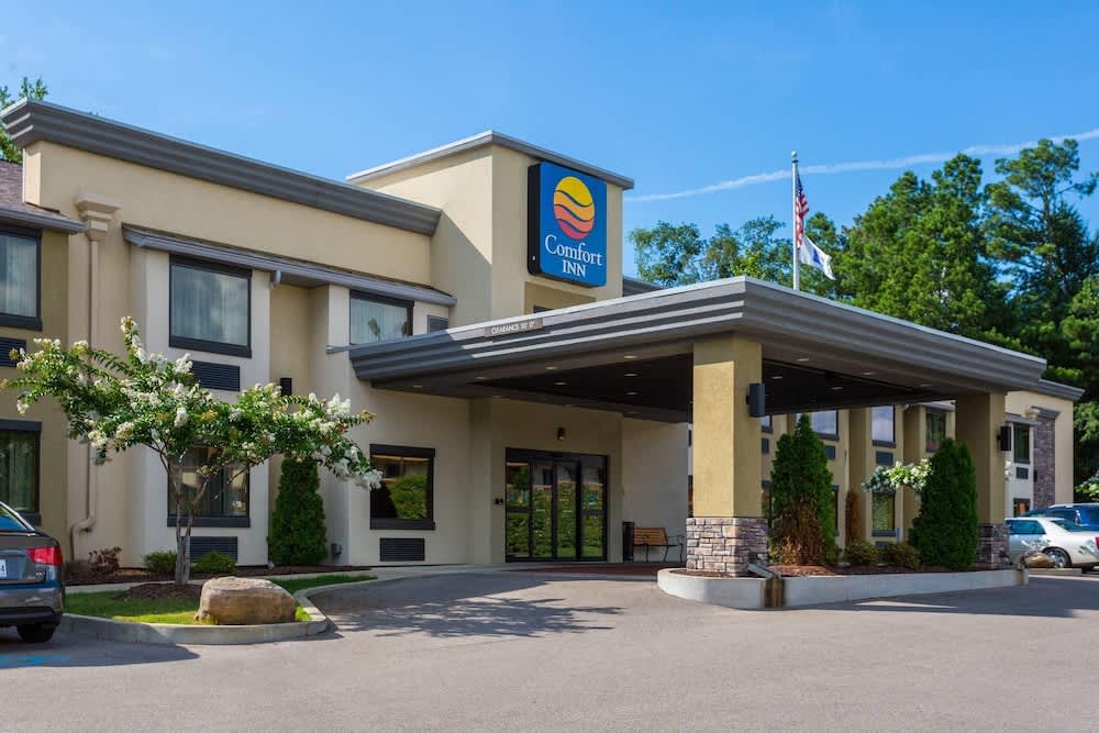 Comfort Inn Tupelo Central 1