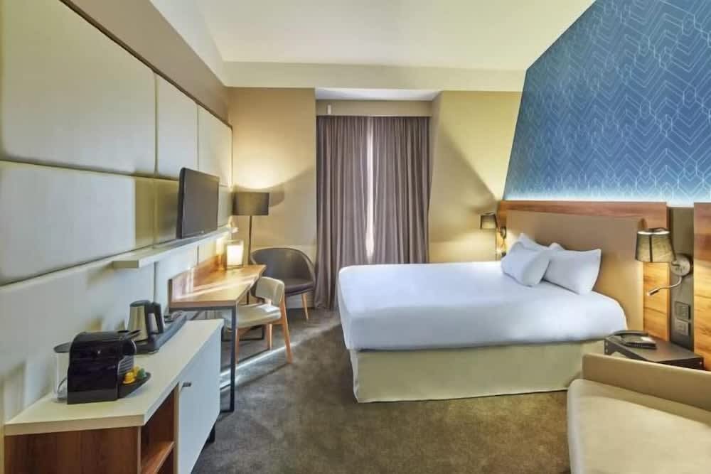 Hotel l'Elysee Val d'Europe 1