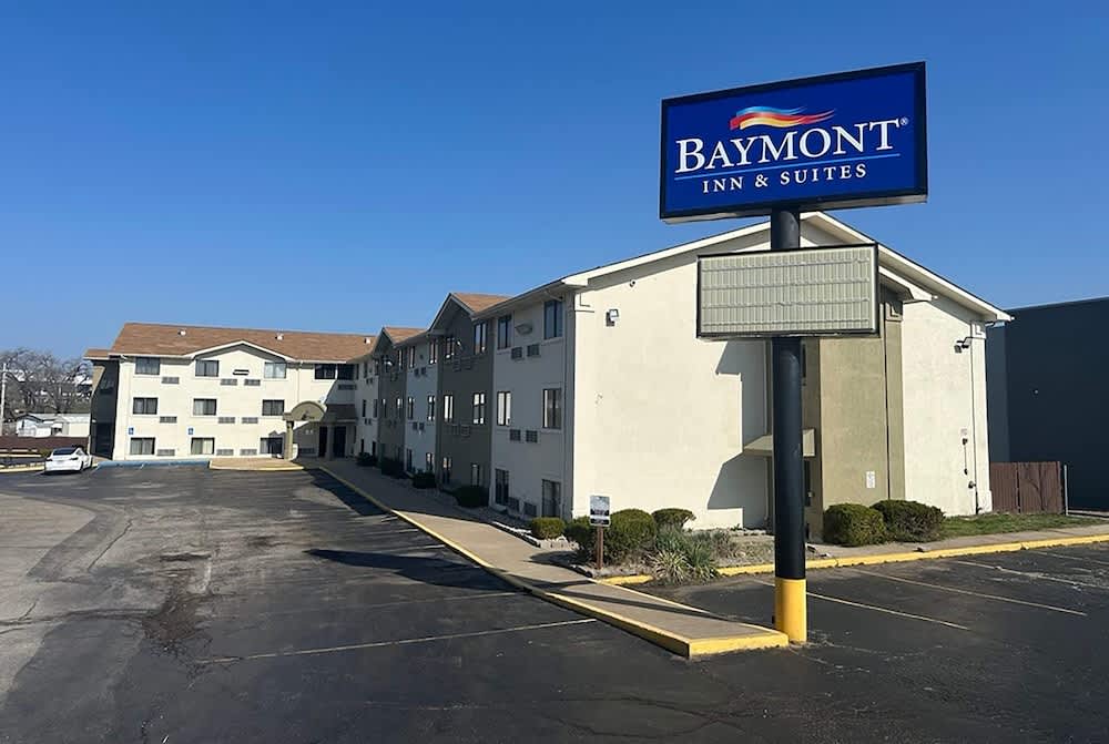 Baymont By Wyndham Bridgeton St Louis 1
