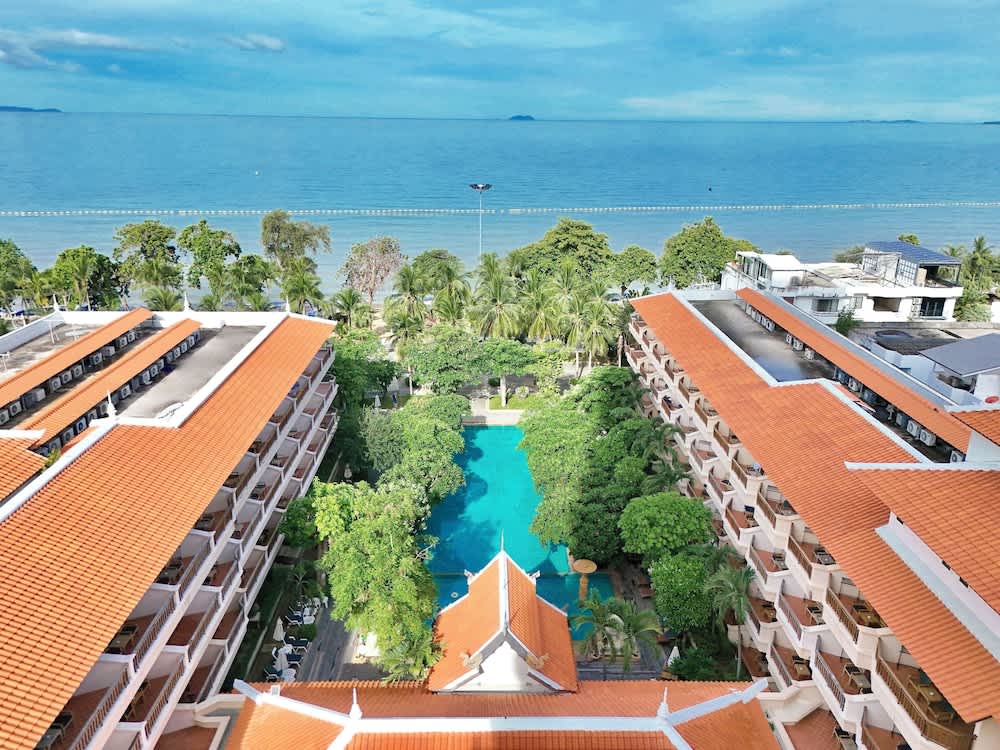 Avalon Beach Resort Pattaya 1
