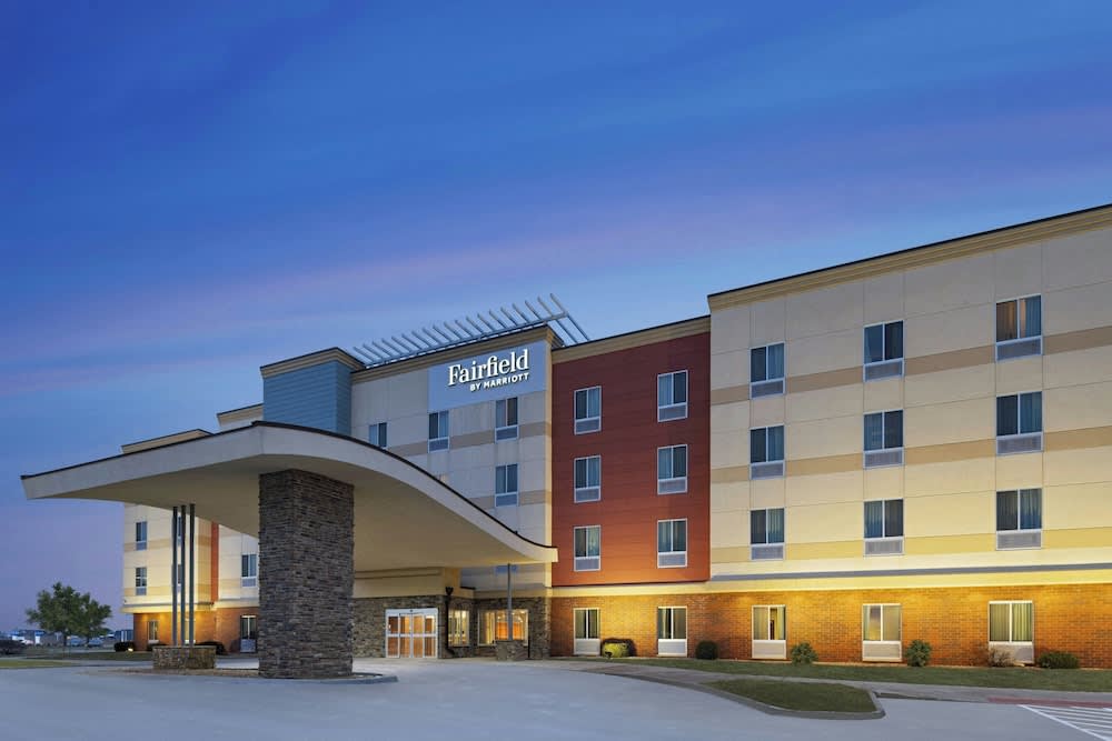 Fairfield Inn & Suites by Marriott Des Moines Urbandale 1