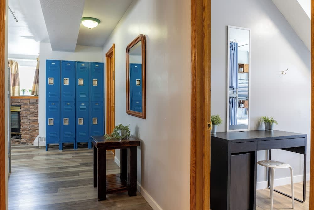 Samesun Banff Hostel 2