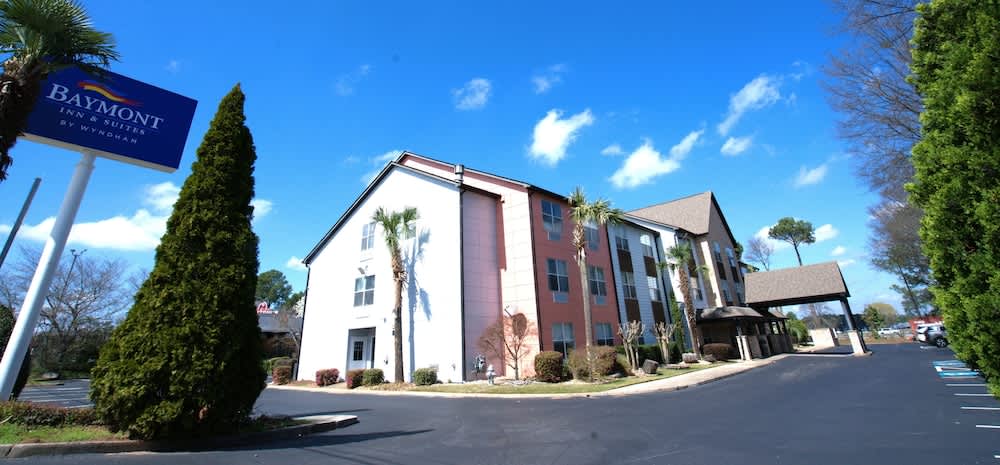 Baymont Inn & Suites by Wyndham Morrow - Atlanta I-75 South 1