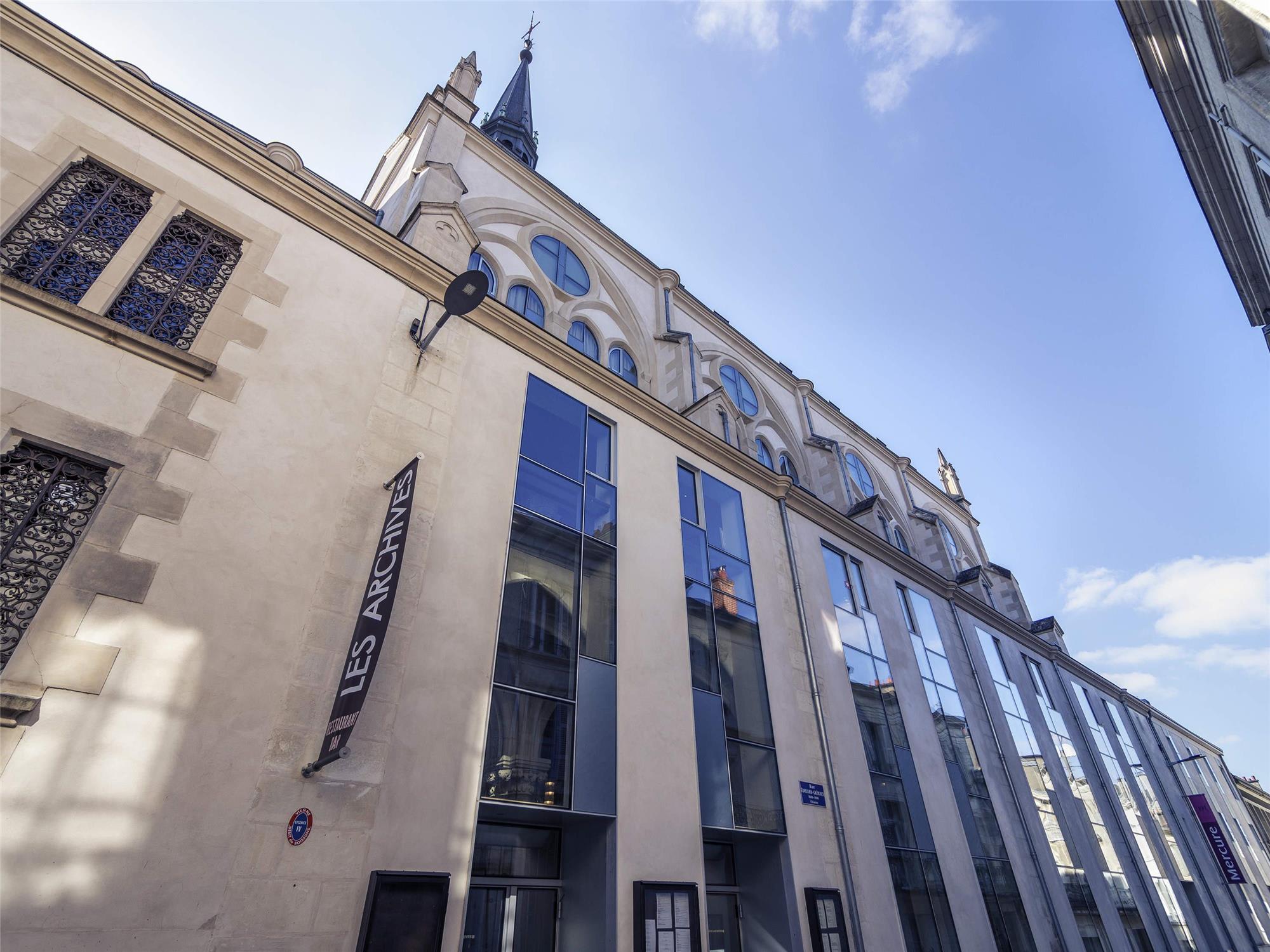 Mercure Poitiers Centre 1