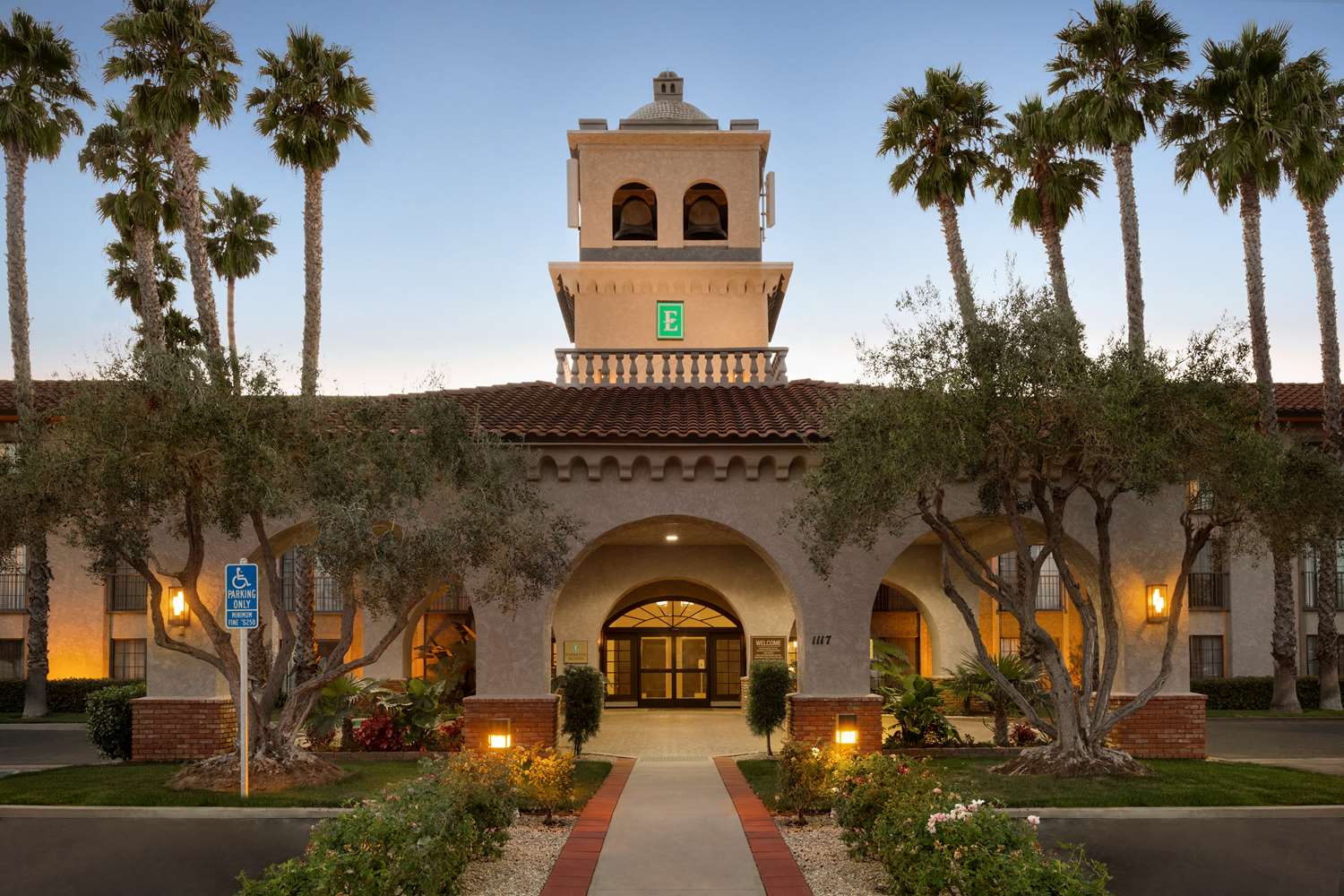 Embassy Suites by Hilton Lompoc Central Coast 2